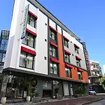 Hotel Nas Corner