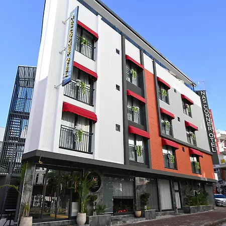 Nas Corner Hotel *