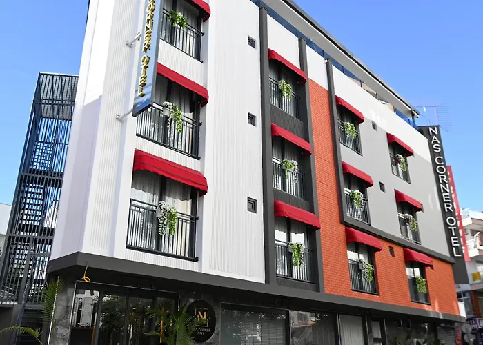 Nas Corner Hotel *